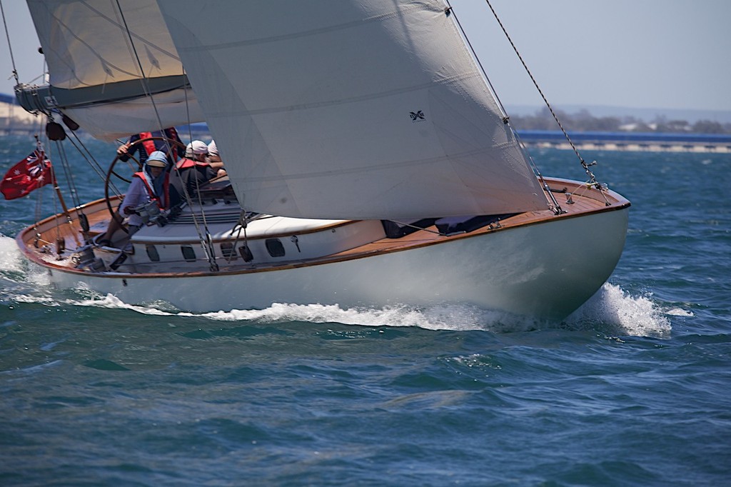The International 9 metre Acrospire, now 83 year old, won the new classic division © Bernie Kaaks